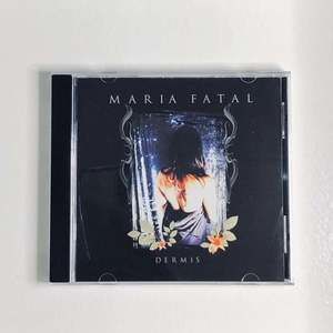 CD Maria Fatal - Dermis
